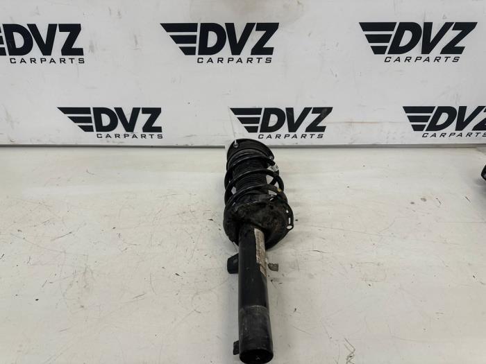 Schokdemper rechts-voor van een Cupra Formentor, Auto-onderdelen, Ophanging en Onderstel, Seat, Gebruikt, 3 maanden garantie, Ophalen of Verzenden