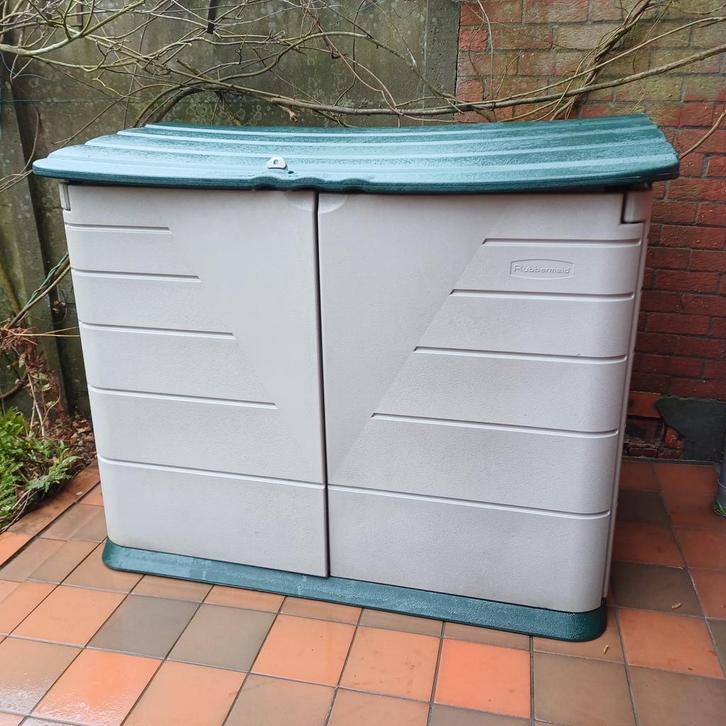 Rubbermaid opbergruimte voor buiten, Jardin & Terrasse, Stockage & Armoires de jardin, Comme neuf, Enlèvement