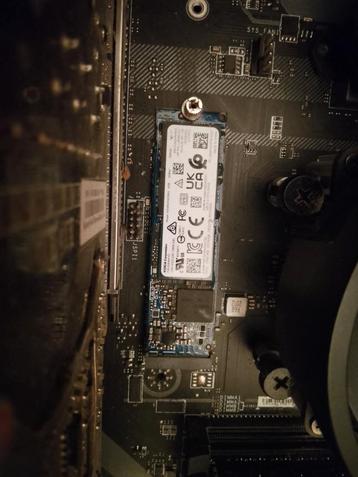 SSD NVME 4 256 GB beschikbaar voor biedingen