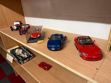Model auto’s en motoren beschikbaar voor biedingen