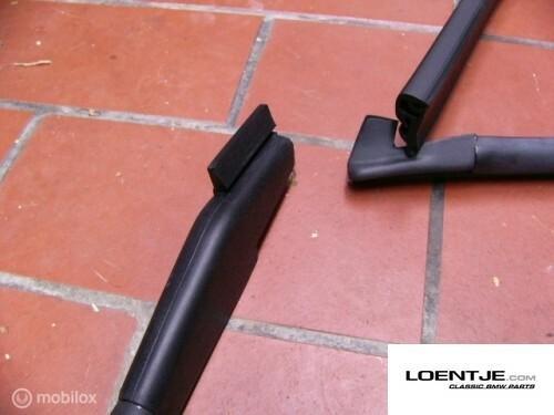 nieuw deurrubber BMW e9 links of rechts cs csi csl 3.0 etc, Auto-onderdelen, Klein materiaal, BMW, Nieuw, Ophalen of Verzenden