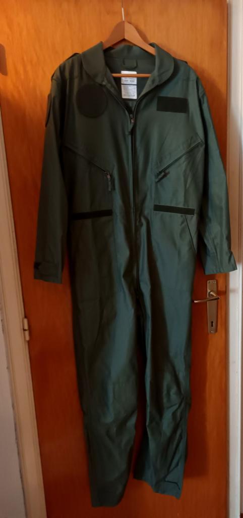 Piloot overall leger / alles aan - 50%, Verzamelen, Militaria | Algemeen, Luchtmacht, Kleding of Schoenen, Ophalen of Verzenden