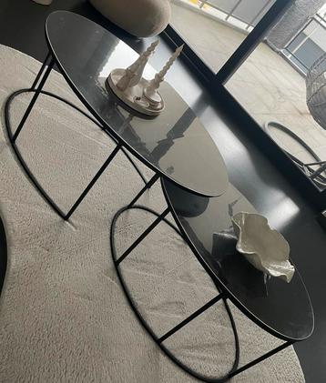 Moderne set van 2 Salontafels beschikbaar voor biedingen