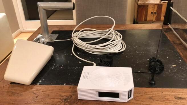 GSM/4G-versterker (KKBSTR) met 2 antennes en kabels, Telecommunicatie, Antennes en Masten, Nieuw, Accessoires, Ophalen of Verzenden