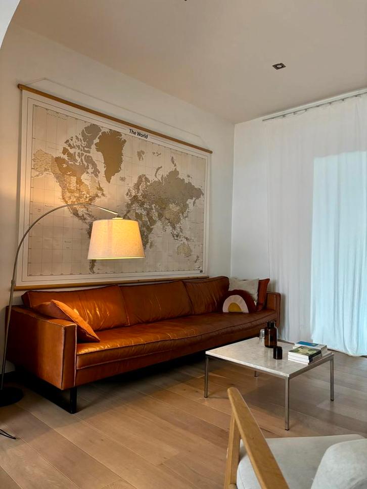 Leren zetel / zitbank cognac kleur 4 zit, Huis en Inrichting, Zetels | Zetels, Gebruikt, Rechte bank, Vierpersoons of meer, 250 tot 300 cm