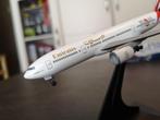B777-21H Emirates 1/400, Collections, Enlèvement, Comme neuf, Modèle réduit