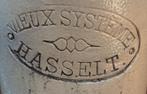 Steenstenen fles. Jenever "Vieux Système Hasselt" Fryns?, Ophalen of Verzenden, Gebruikt, Overige typen