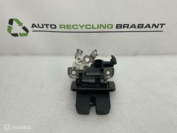 Achterklep slotmechanisme elektrisch Audi Skoda 8R0827505 beschikbaar voor biedingen
