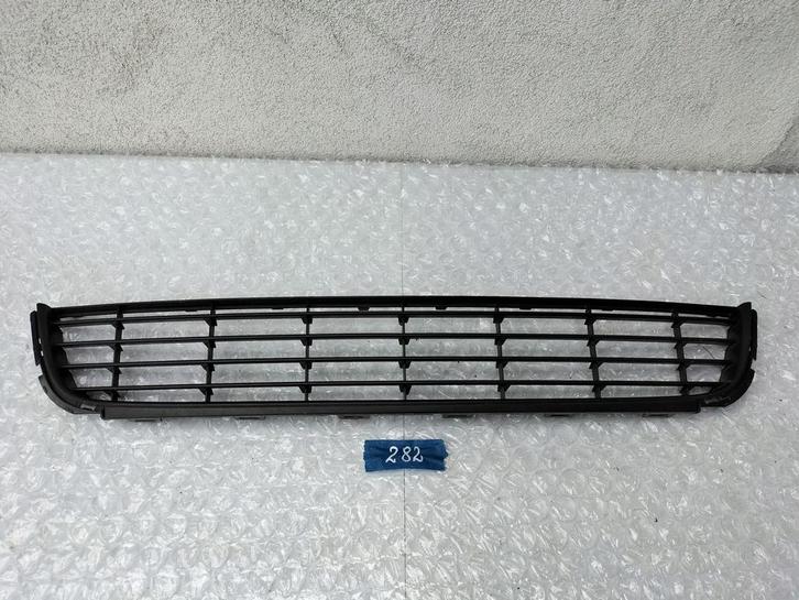 VW GOLF VI BUMPER GRILLE, Auto-onderdelen, Carrosserie, Bumper, Volkswagen, Voor, Gebruikt, Ophalen of Verzenden