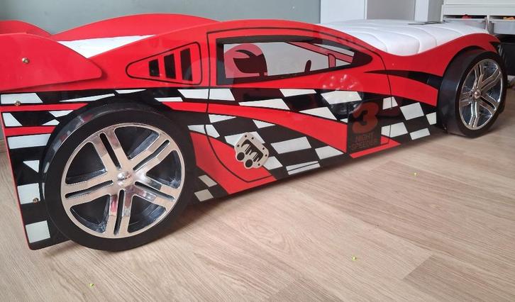 Autobed, Kinderen en Baby's, Kinderkamer | Bedden, Zo goed als nieuw, Minder dan 140 cm, Lattenbodem, Ophalen