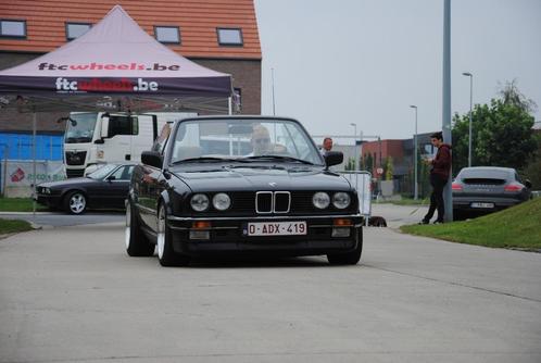 BMW E30 320i cabriolet, Autos, Oldtimers & Ancêtres, Particulier, Verrouillage central, Vitres électriques, BMW, Cabriolet, 2 portes