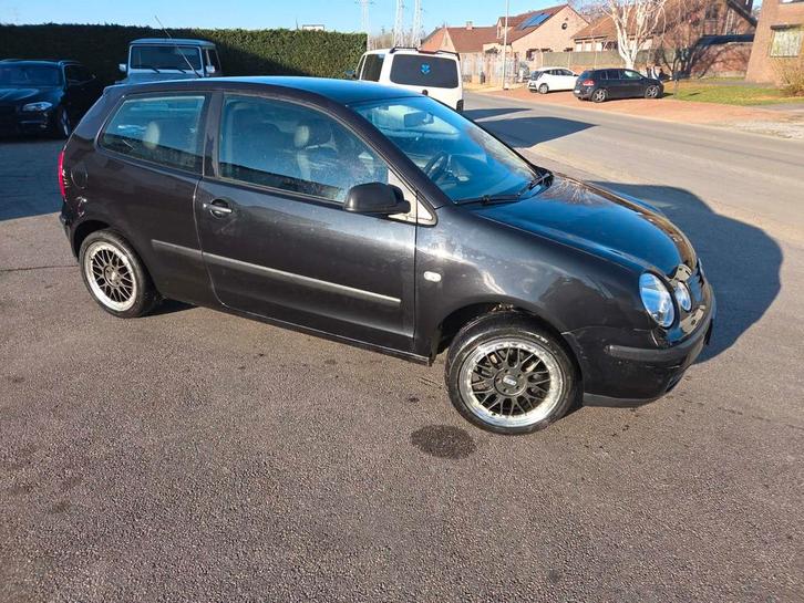 Polo 1.2 gekeurd voor verkoop, Autos, Volkswagen, Particulier, Polo, Essence, Hatchback, Boîte manuelle, Enlèvement