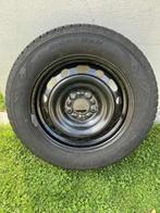 4 pneus hiver Toyo quasi neufs + jantes tôles., 16 pouces, Véhicule de tourisme, Pneu(s), Enlèvement