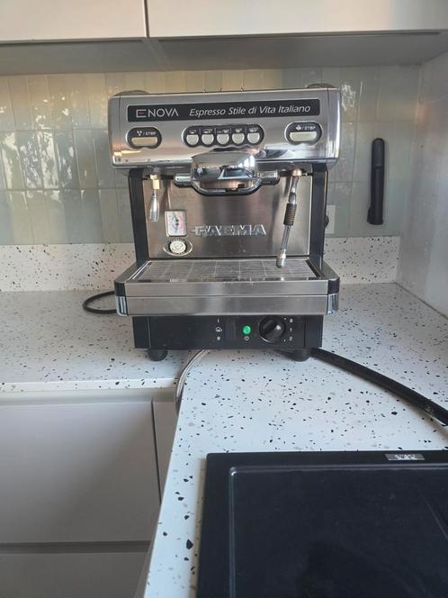 Faema Enova espressomachine, Elektronische apparatuur, Koffiezetapparaten, Zo goed als nieuw, Ophalen