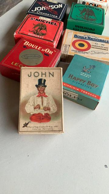 joli paquet de cigarros John