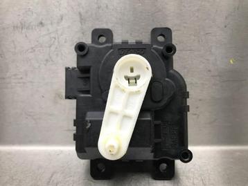 KACHELSTELMOTOR Honda HR-V (RU) (01-2015/-) (AA1138003480) beschikbaar voor biedingen