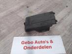 ACCUBAKDEKSEL Volkswagen Golf VI (5K1) (01-2008/11-2013), Auto-onderdelen, Gebruikt, Volkswagen