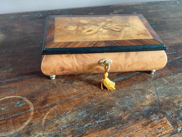 Vintage muziek - Juwelen doos Böhme, Antiek en Kunst, Antiek | Overige Antiek, Ophalen of Verzenden