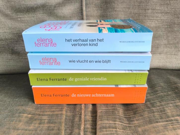 De Napolitaanse romans.      (Elena Ferrante, 4 delen!), Boeken, Literatuur, Zo goed als nieuw, Europa overig, Ophalen