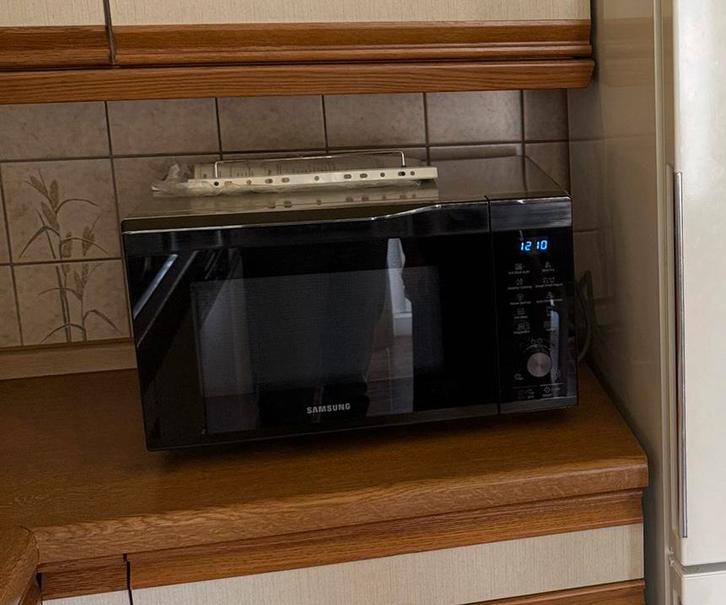 Combi oven microgolf, Elektronische apparatuur, Microgolfovens, Zo goed als nieuw, Ophalen