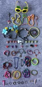 Pakket van 68 accessoires (sieraden, …) voor meisjes, Kinderen en Baby's, Kindermode-accessoires, Ophalen of Verzenden, Zo goed als nieuw