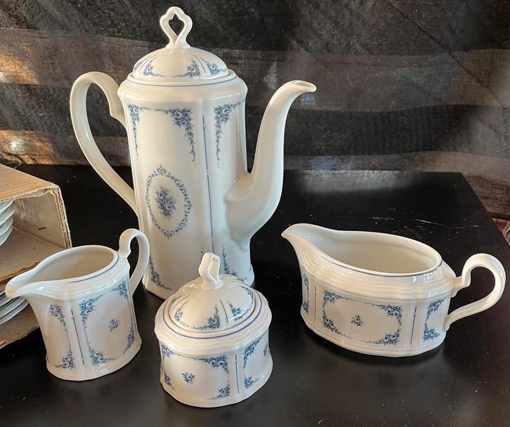 Lot de service vintage Seltmann Weiden modèle Marie-Luise, Antiquités & Art, Antiquités | Services (vaisselle) complet, Enlèvement