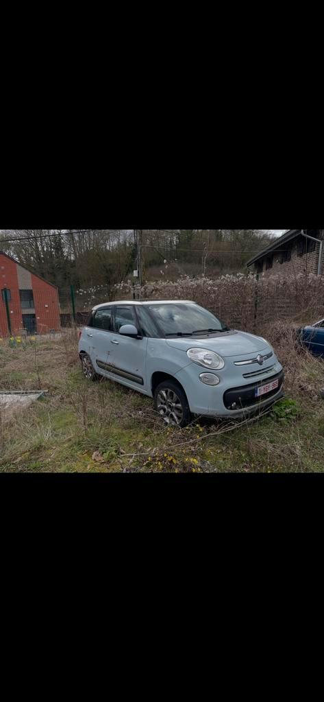 Fiat 500l 2013 essence moteur cassé, Autos, Fiat, Particulier, 500L, Toit panoramique, Essence, Euro 5, Autre carrosserie, 5 portes