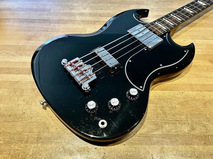 Gibson 2019 SG Standard Bass Ebony + étui, Musique & Instruments, Instruments à corde | Guitares | Basses, Comme neuf, Électrique