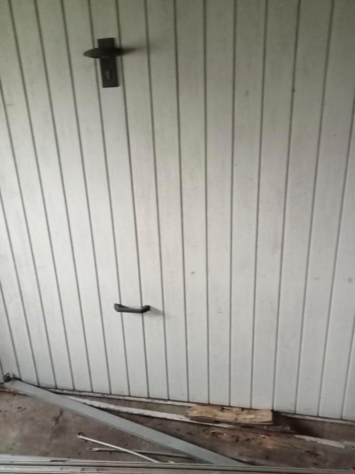 Garagepoort te koop, Doe-het-zelf en Bouw, Deuren en Vliegenramen, Zo goed als nieuw, Garagedeur, 200 tot 215 cm, 120 cm of meer