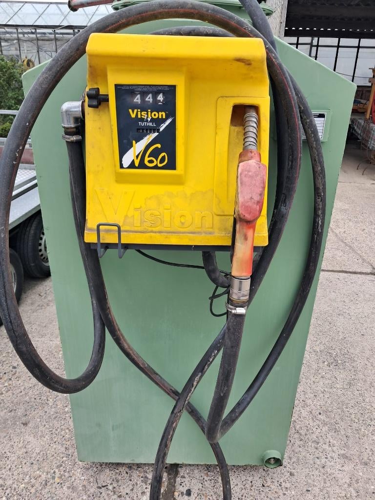 Mazouttank 4000 liter met pompinstallatie, Enlèvement