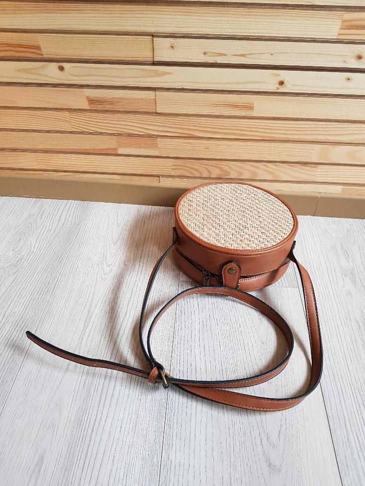 dames tassen 3 modellen verschilde grootte, Bijoux, Sacs & Beauté, Sacs | Sacs Femme, Comme neuf, Brun, Enlèvement ou Envoi