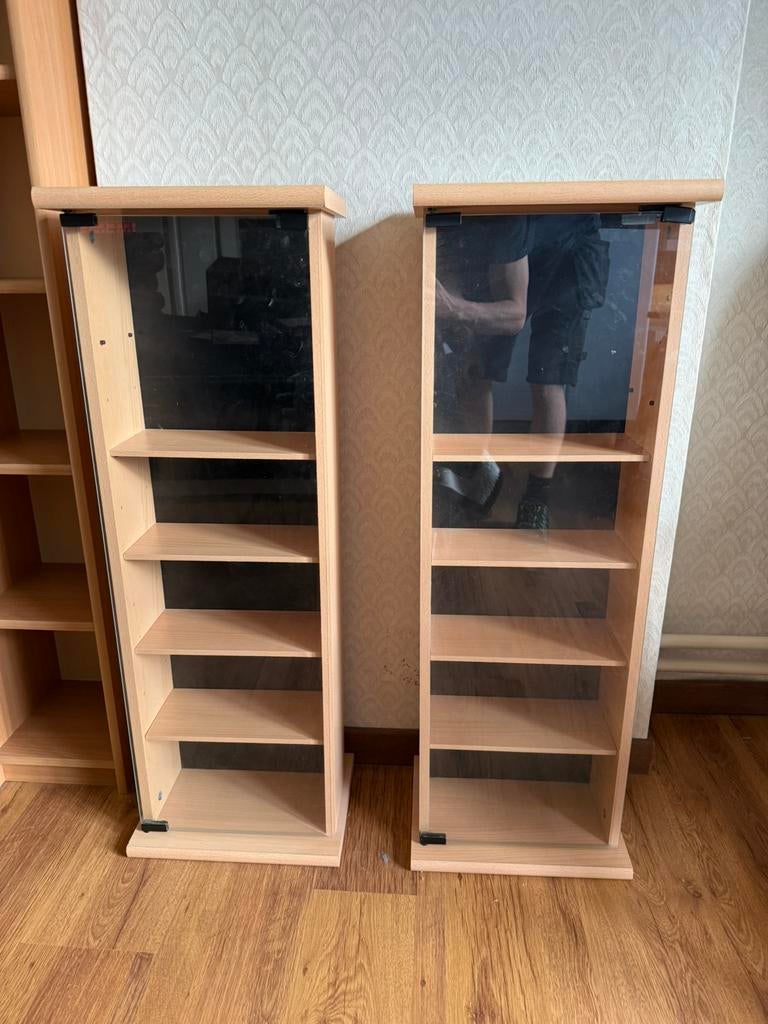 Dvd kastjes, Ophalen, Zo goed als nieuw