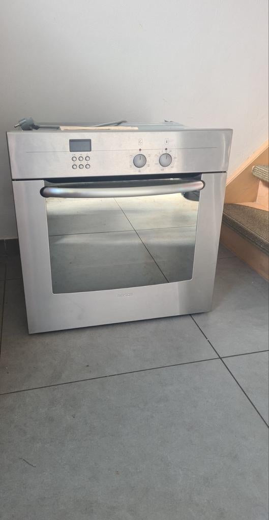 Four à convection Bosch. Fonctionne bien. En bon état et pro, Electroménager, Enlèvement