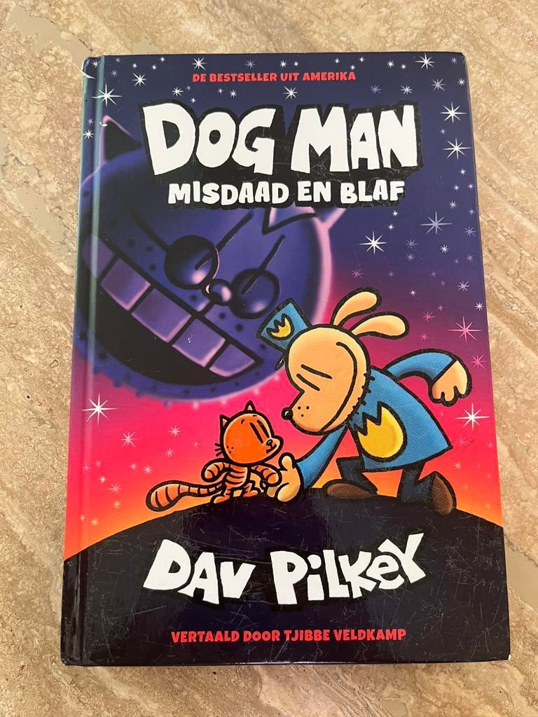 Dog Man - Misdaad en Blaf, Boeken, Humor, Ophalen, Zo goed als nieuw
