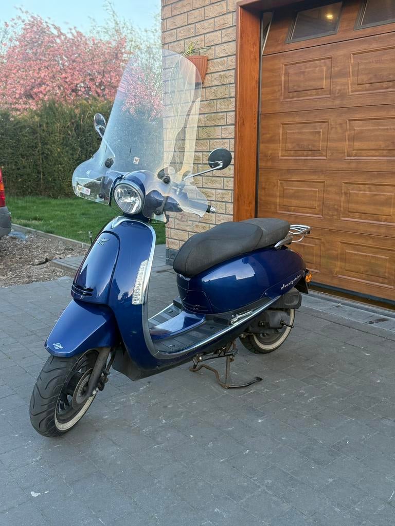 DJJD Scooter – A-klasse – 7900 km – Topstaat!, Fietsen en Brommers, Brommers | Derbi, Ophalen, Zo goed als nieuw