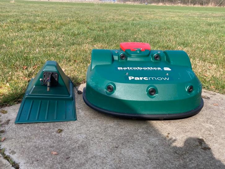 Grasrobot, Jardin & Terrasse, Tondeuses robotisées, Utilisé, Plus de 25 cm, Enlèvement