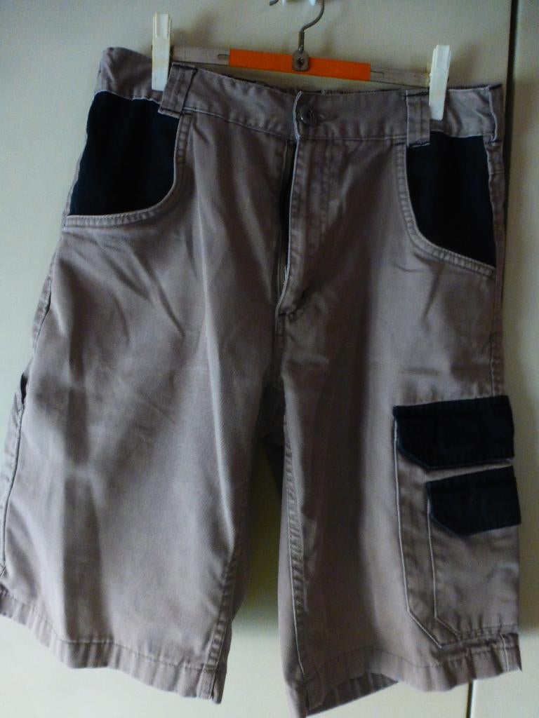 Short de travail T: 40 € 5,00, Enlèvement ou Envoi, Beige