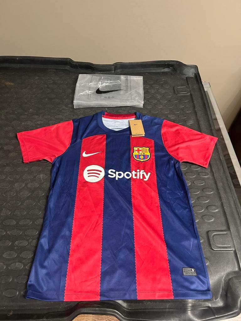 Barcelona Voetbal T-Shirt | NIEUW!, Sports & Fitness, Football, Taille M, Enlèvement, Neuf, Maillot