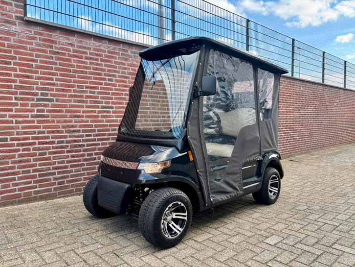 Belle voiturette de golf électronique inscription parcours, Sports & Fitness, Golf, Comme neuf, Voiturette de golf, Autres marques