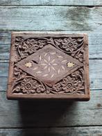 Vintage houten kistje handgesneden decoratie, Ophalen