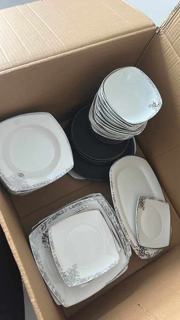 Borden, Enlèvement, Assiettes(s)