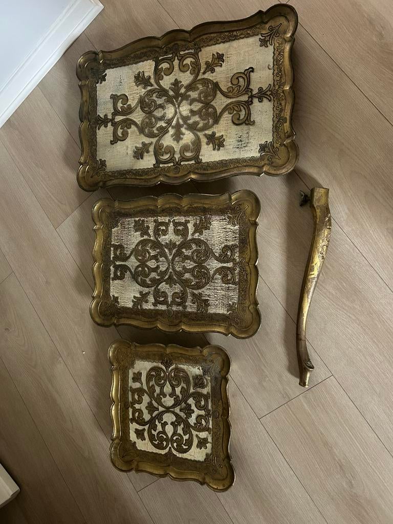 Table gigone, Enlèvement