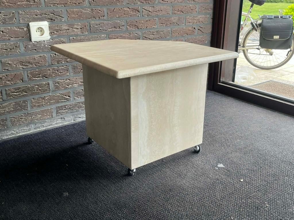 Travertin salontafel  / bijzettafel  50x50x43, Ophalen of Verzenden