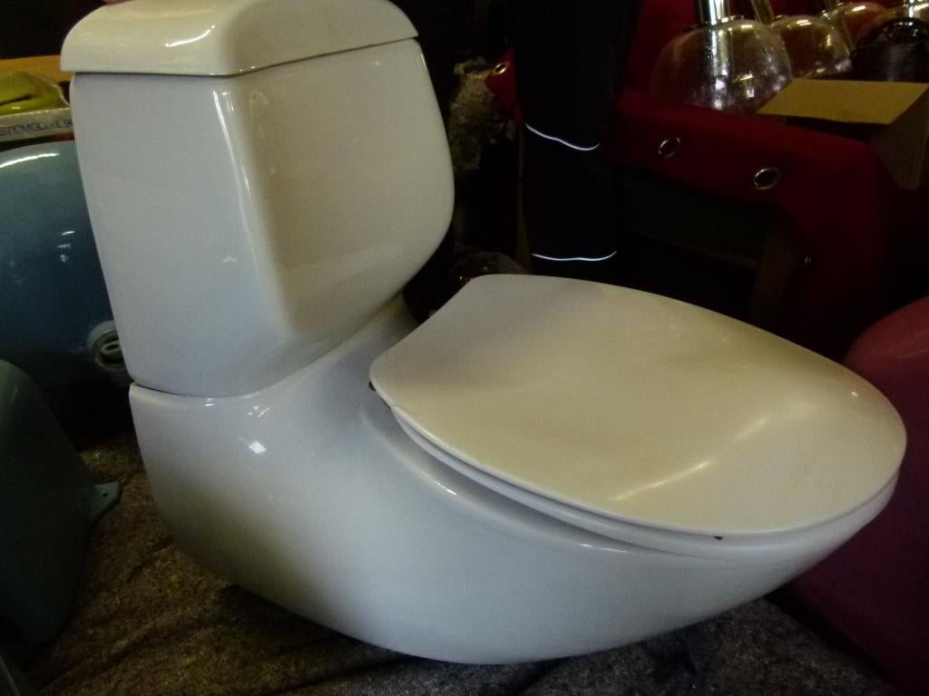 vintage space age toilet Colani Villeroy Boch 70er, Ophalen, Zo goed als nieuw, Steen, Toilet