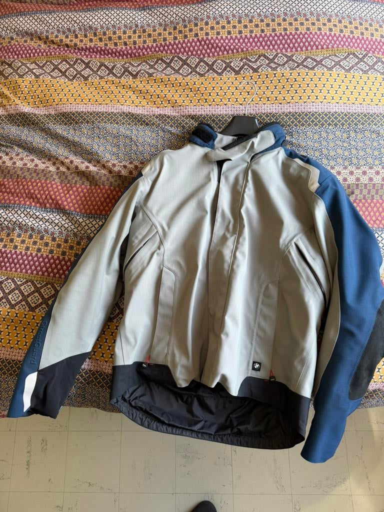 Veste BMW Streetguard taille 56 - état neuf -350 negociable, Motos, BMW Motorrad, Manteau | tissu, Enlèvement ou Envoi, Neuf, sans ticket
