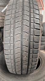 Autocollant 215/65r16c 50€ par pièce avec montage et équilib, Enlèvement