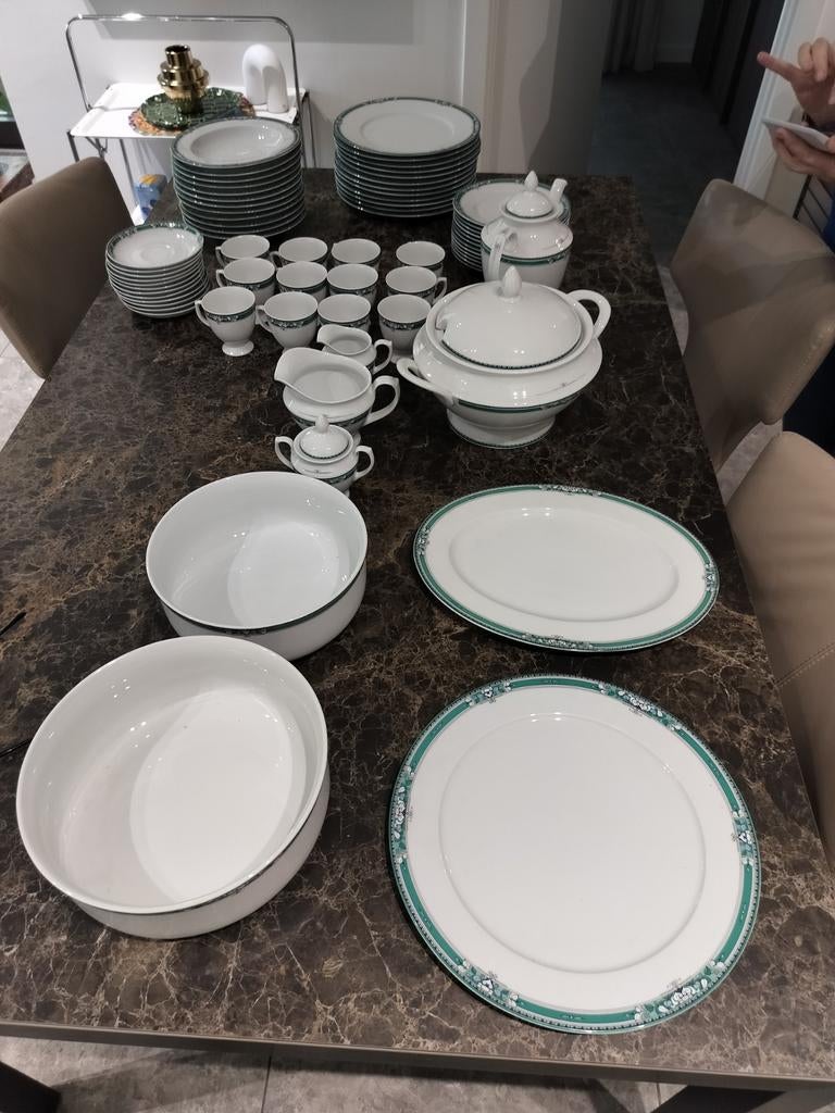 69 delig eetservies merk Schumann zo goed als nieuw onbescha, Ophalen