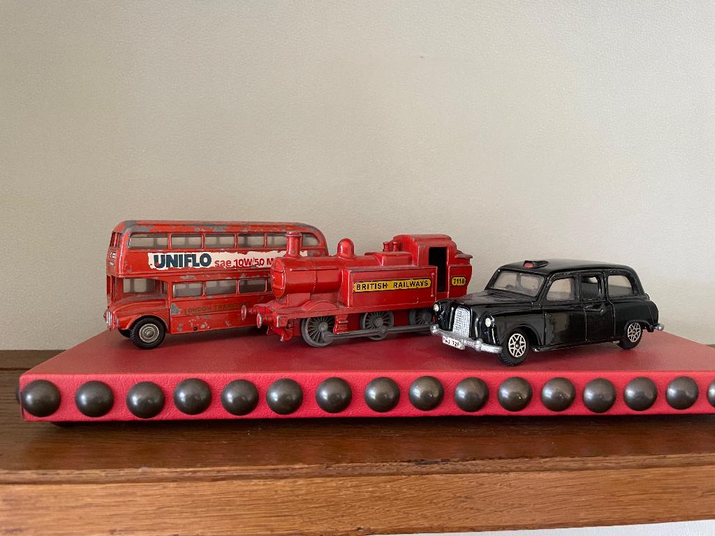 Drie Britse kleine autootjes, Ophalen, Gebruikt