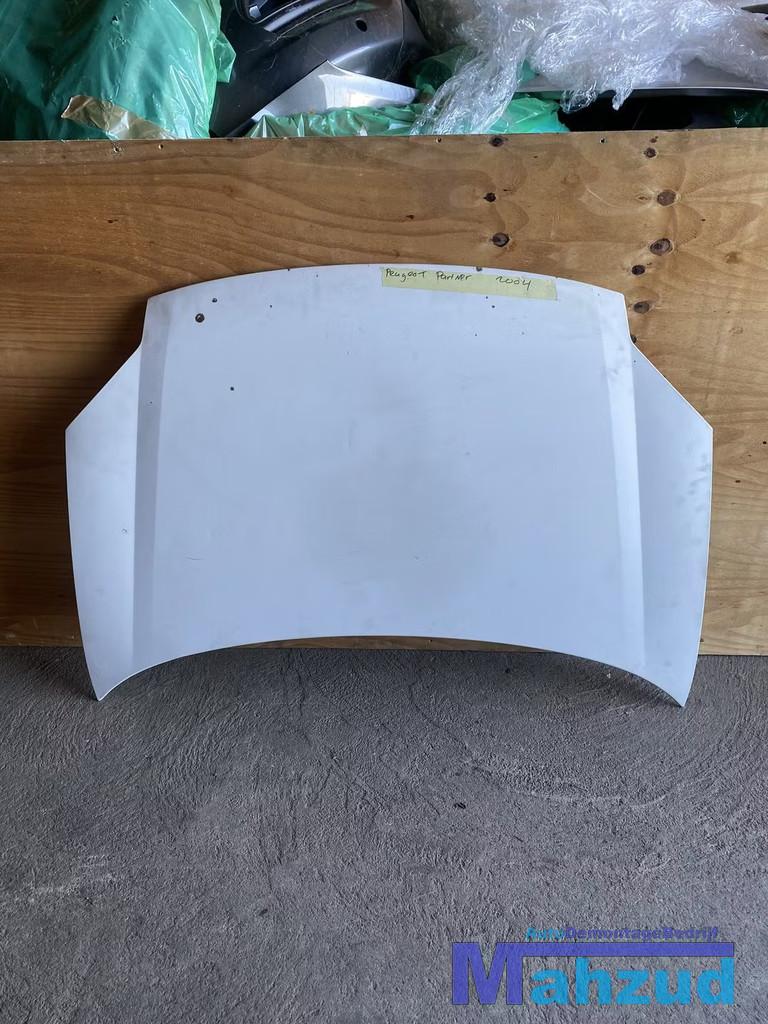 2004 Peugeot PARTNER Wit motorkap 2002-2008, Taurusavenue 1
2132 LS  Hoofddorp, NL, Contact.group@renault.com, Stellantis N.V.