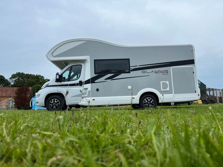 McLouis -Glamys 320 Alkoof 6 tot 8 slaapp. 6-2024, Caravans en Kamperen, Mobilhomes, Particulier, Alkoof, McLouis, Handgeschakeld